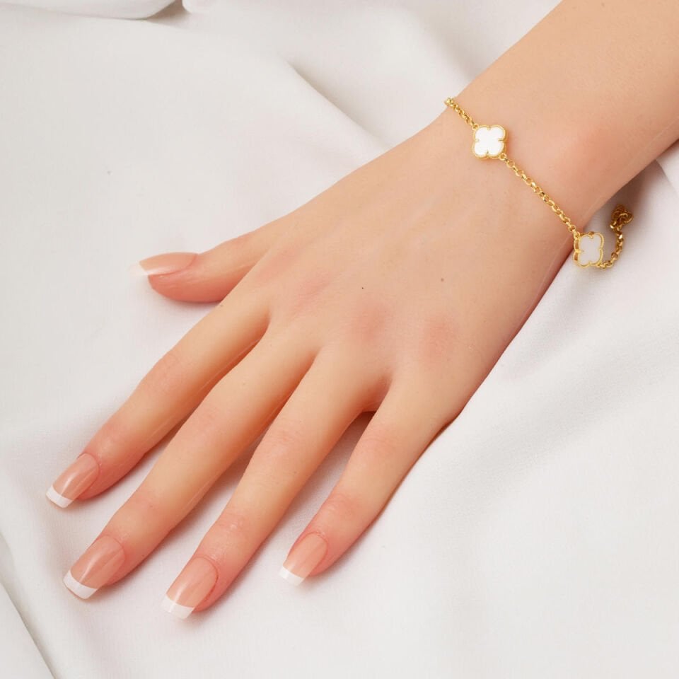 Sedef Taşlı Yonca Altın Künye