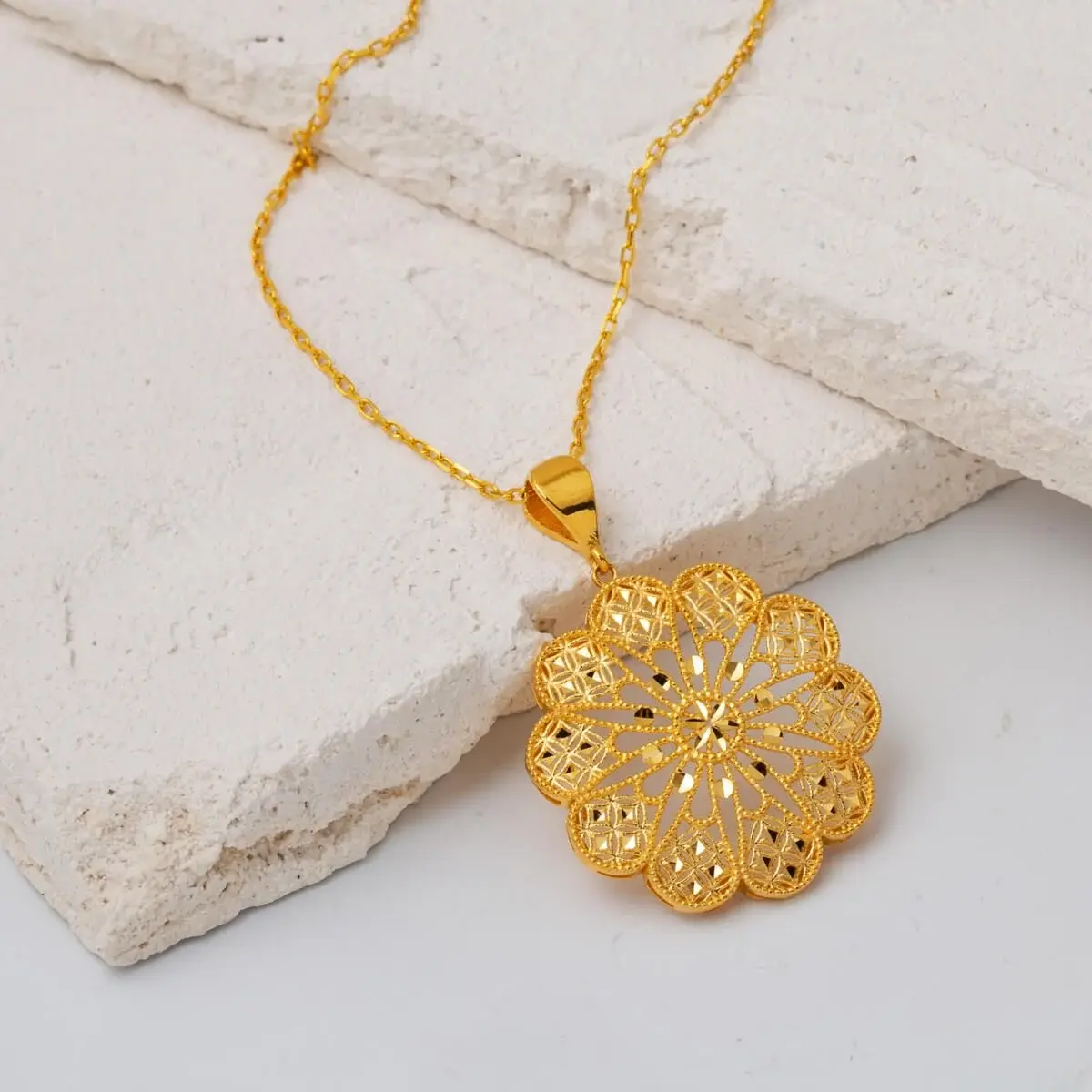 Altın Kolye Modelleri Ve Fiyatları