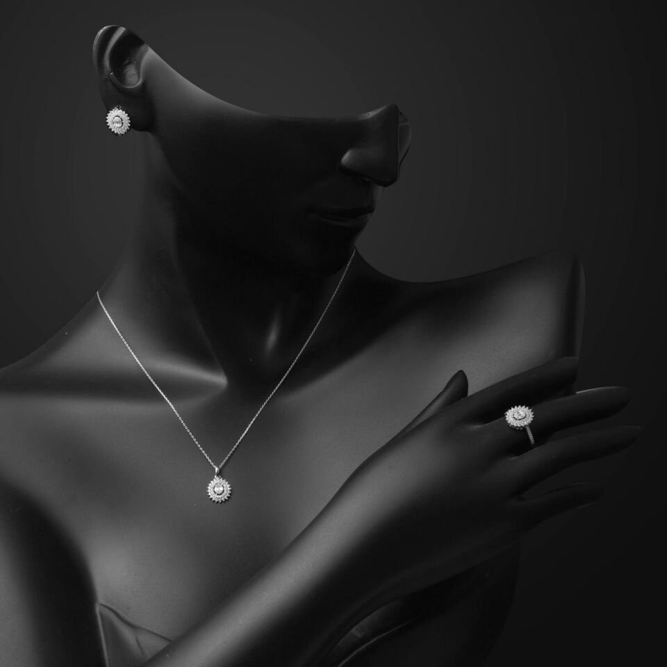 Güneş Tasarım Bagetli Beyaz Altın Spor Set