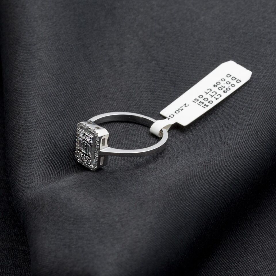 0,28 Karat Baget Pırlanta Yüzük