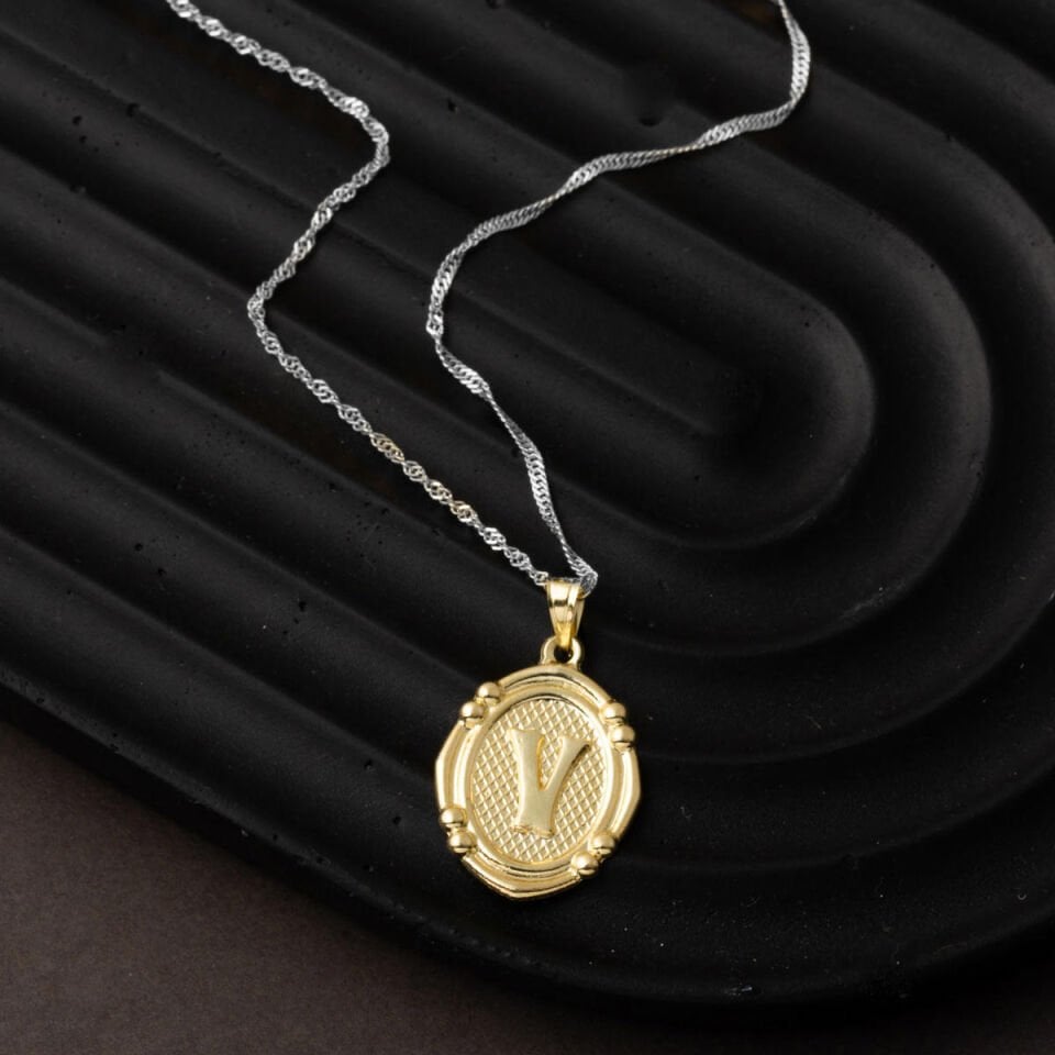 İtalyan V Harfi 14 Ayar Altın Kolye Ucu