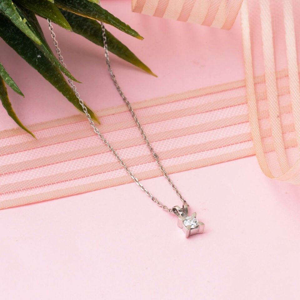 0,16 ct. Mozanit Pırlanta Tektaş Kolye