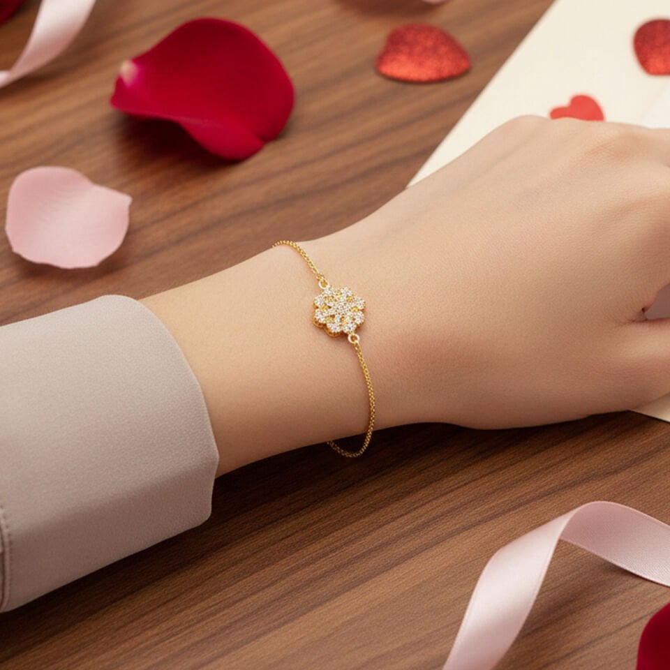 Kalpli Kar Tanesi Altın Bileklik