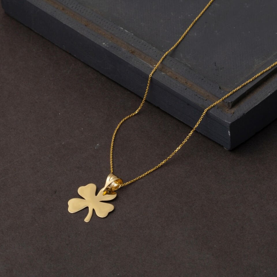 Yonca 14 Ayar Plaka Altın Kolye