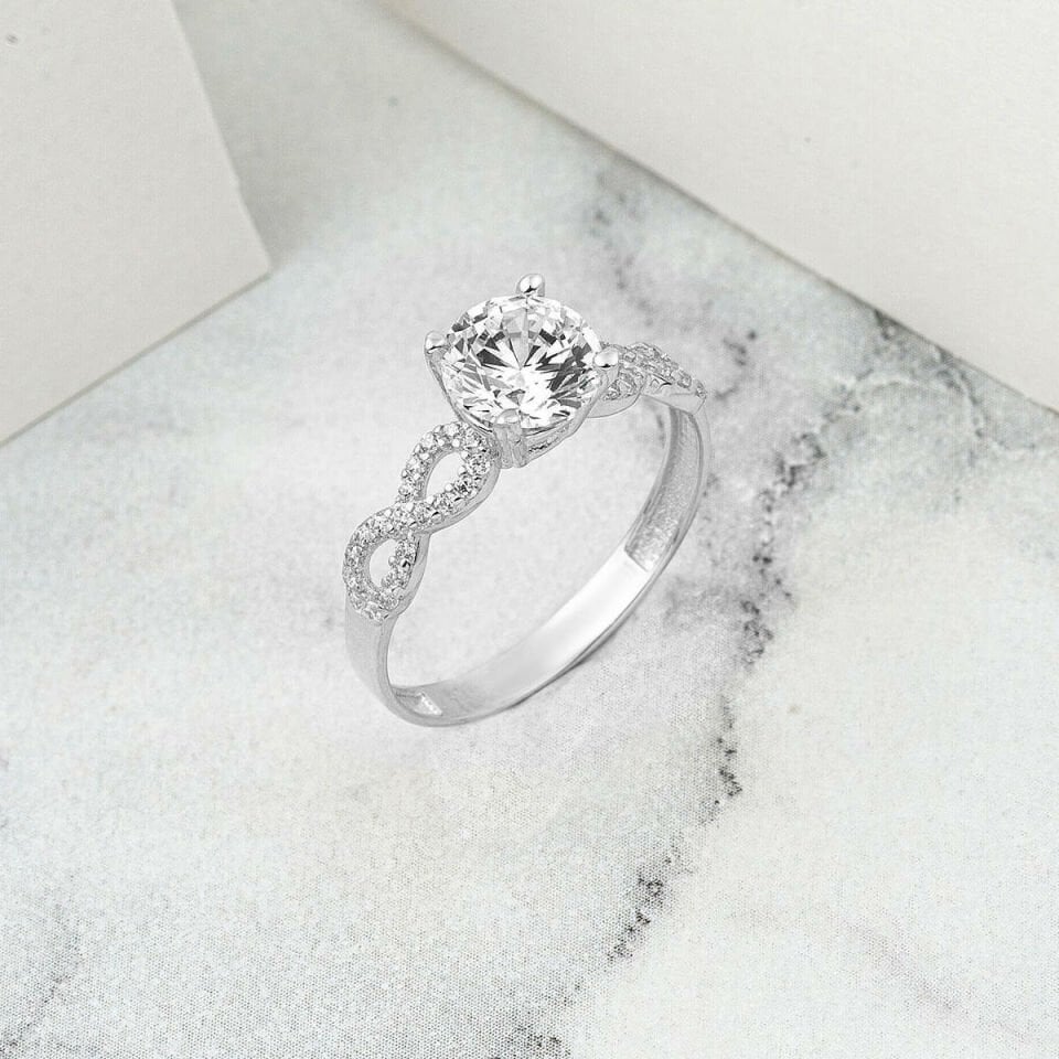 Sonsuzluklu Tektaş 14 Ayar Beyaz Altın Yüzük