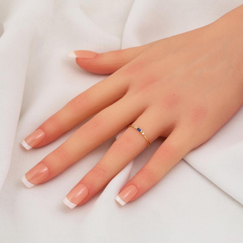 Mavi Bagetli Minimal 14 Ayar Altın Yüzük