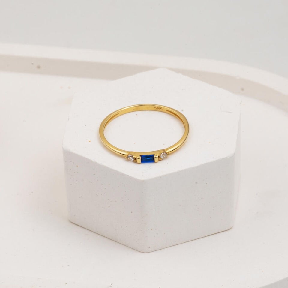 Mavi Bagetli Minimal 14 Ayar Altın Yüzük
