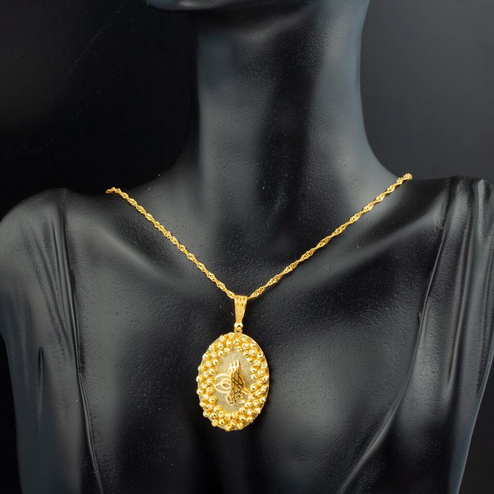 Oval Tuğra Toplu Altın Kolye