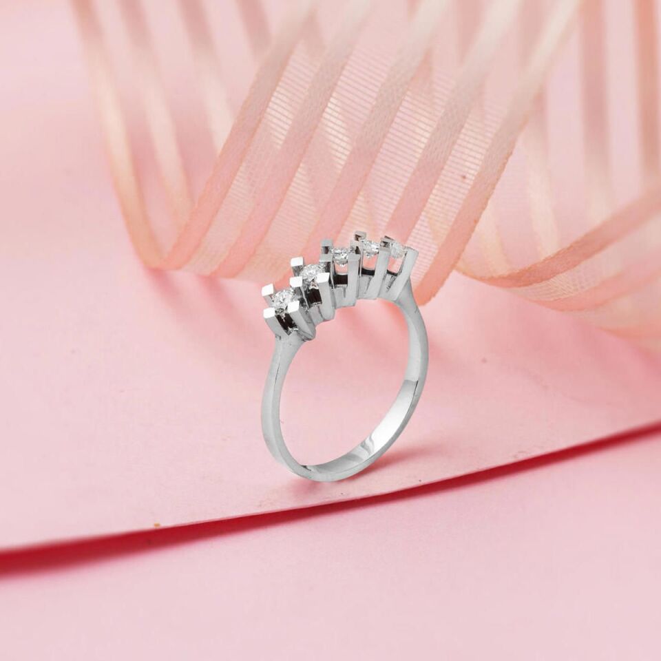 0,40 Karat 5 Taş Pırlanta Altın Yüzük