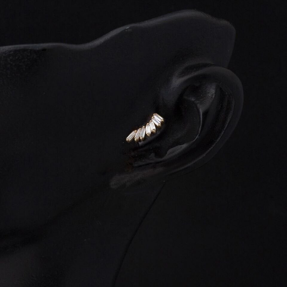 14 Ayar Altın Baget Taşlı Tragus Küpe