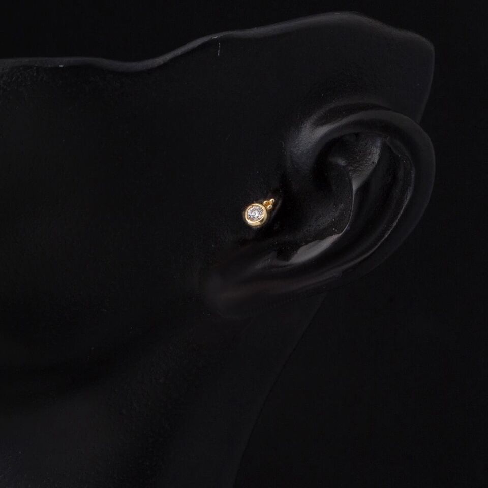 14 Ayar Altın Göz Tektaş Tragus Küpe
