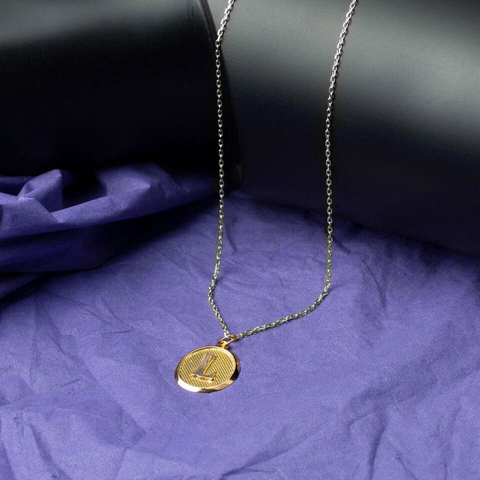 L Harfi Oval Altın Kolye Ucu