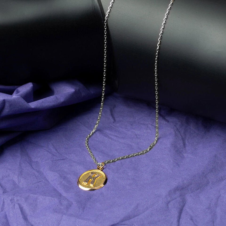 K Harfi Oval Altın Kolye Ucu