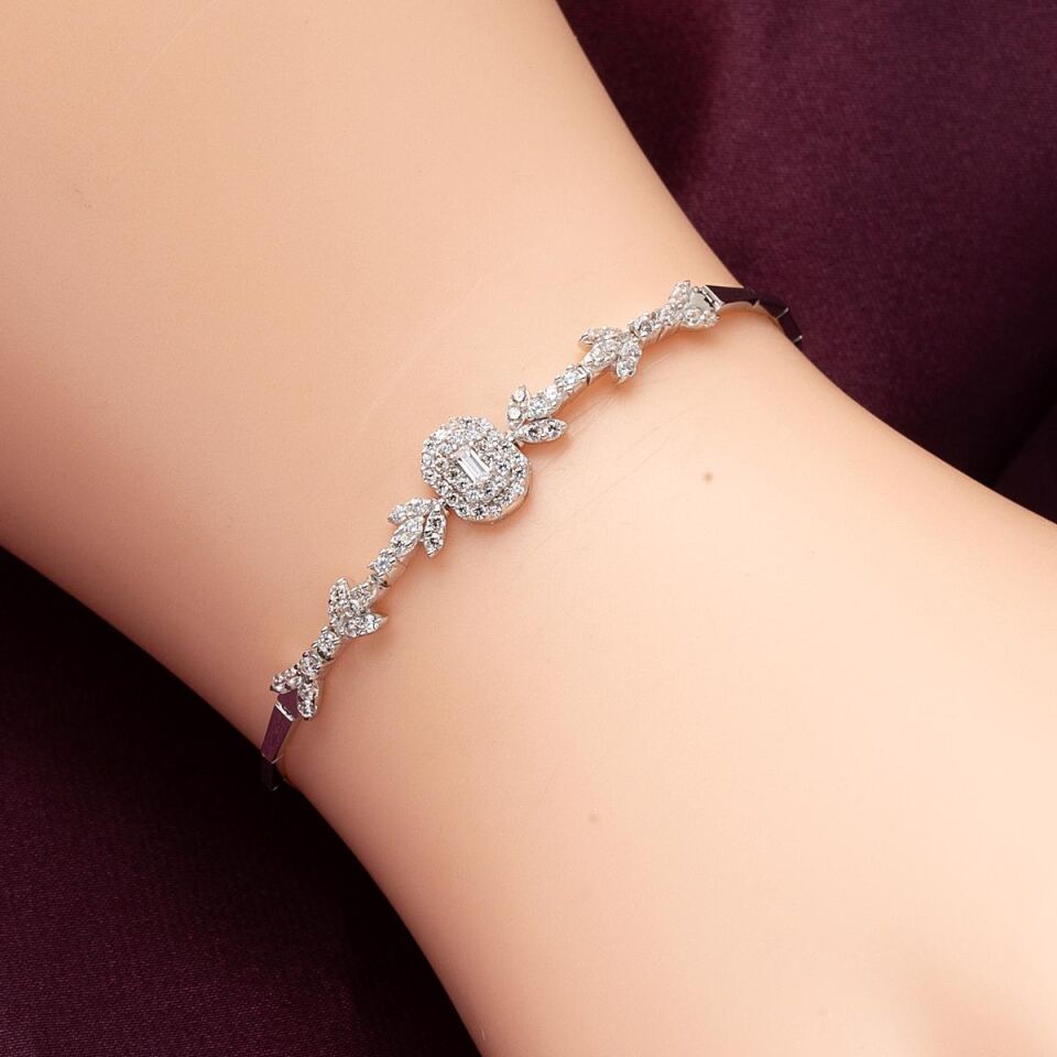 Baget Taşlı 14 Ayar Beyaz Altın Set