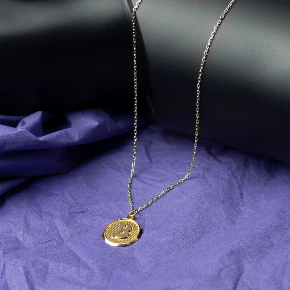 B Harfi Oval Altın Kolye Ucu