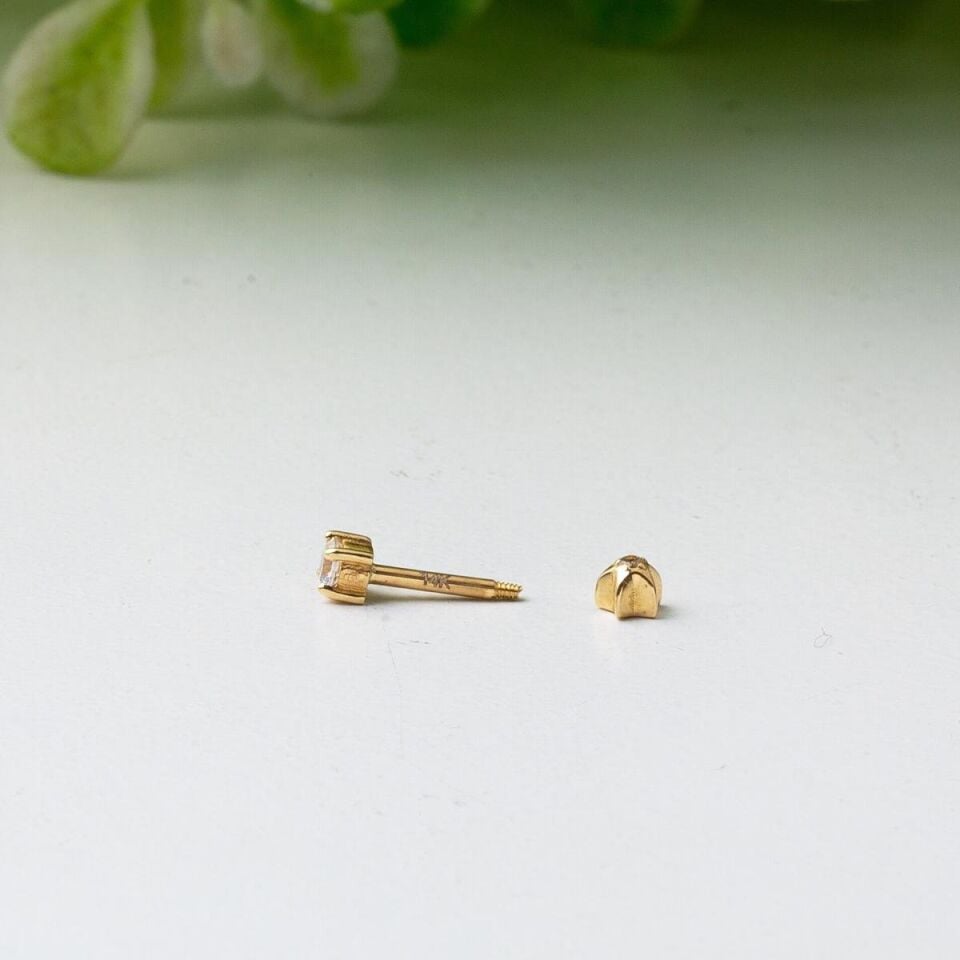 14 Ayar Altın Tektaş Tragus Küpe