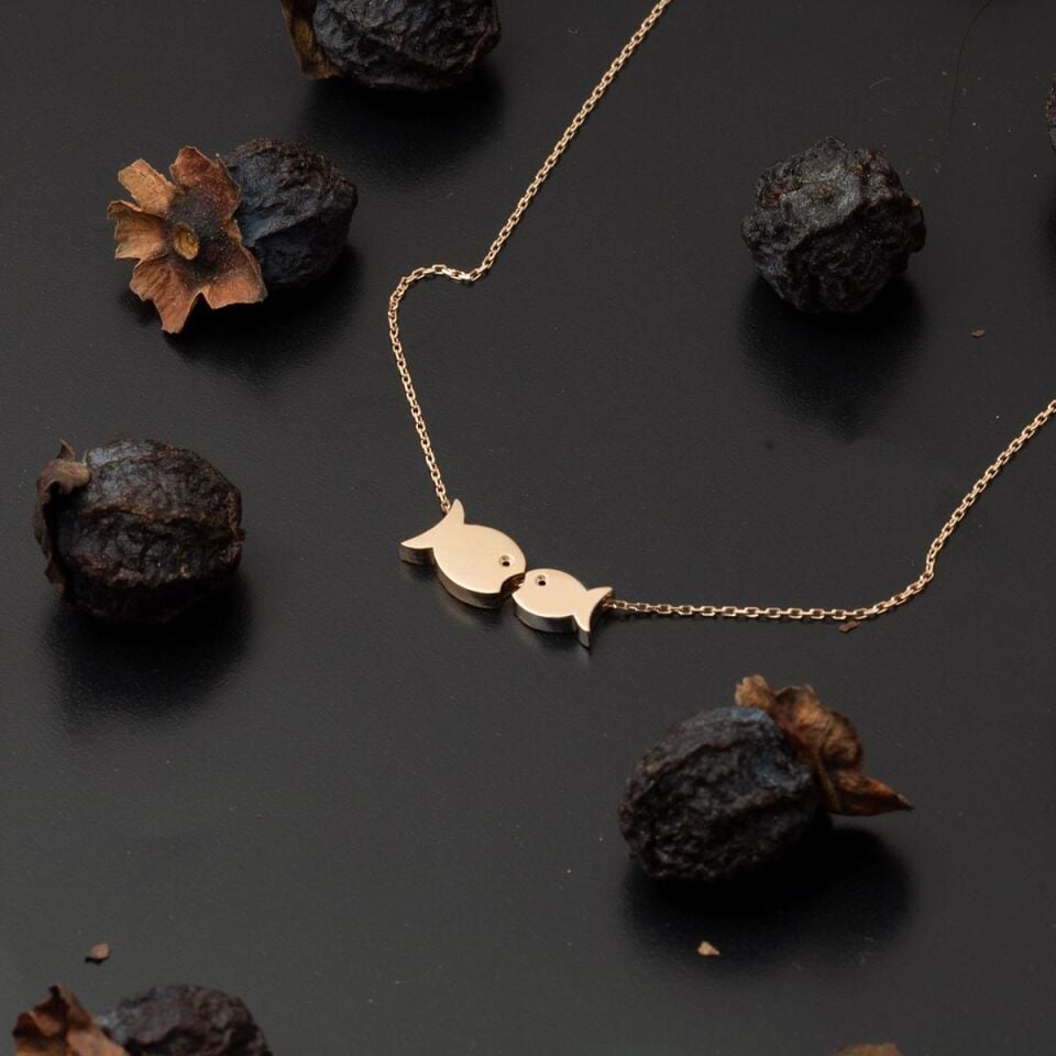 Balık ve Yavrusu Pembe Altın Kolye