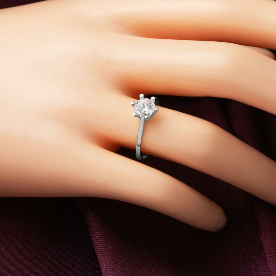 6 Tırnaklı Tektaş 14 Ayar Beyaz Altın Yüzük