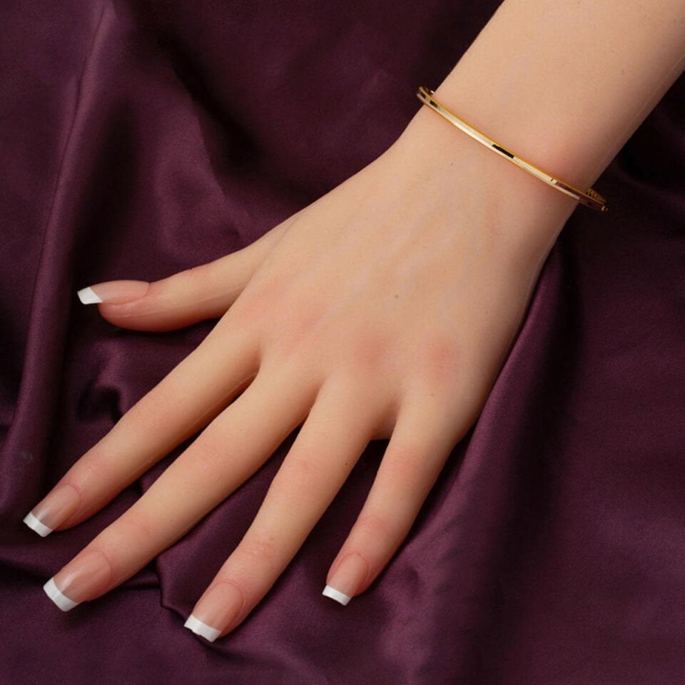 Ajda 22 Ayar Altın Kelepçe Bileklik