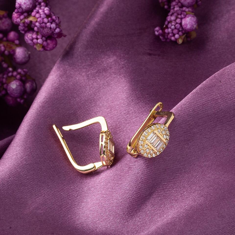 Baget Taşlı 14 Ayar Oval Altın Küpe