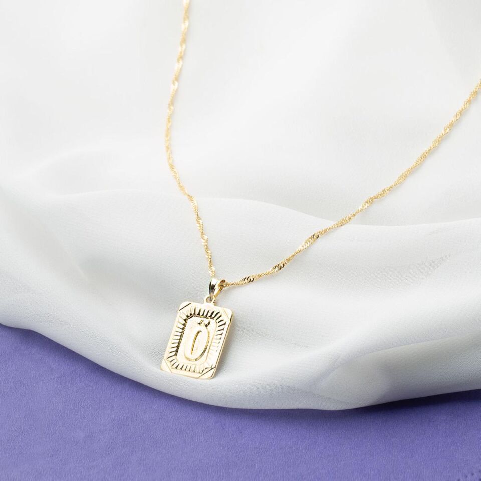 Ö Harfi Vintage Altın Kolye