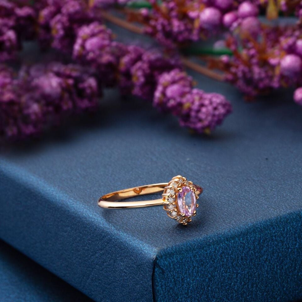 0,48 ct Morganit & 0,12 ct Pırlantalı Yüzük