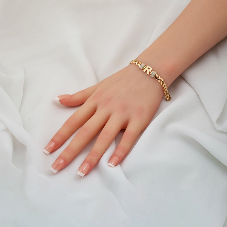 14 Ayar Altın R Harfli Bileklik