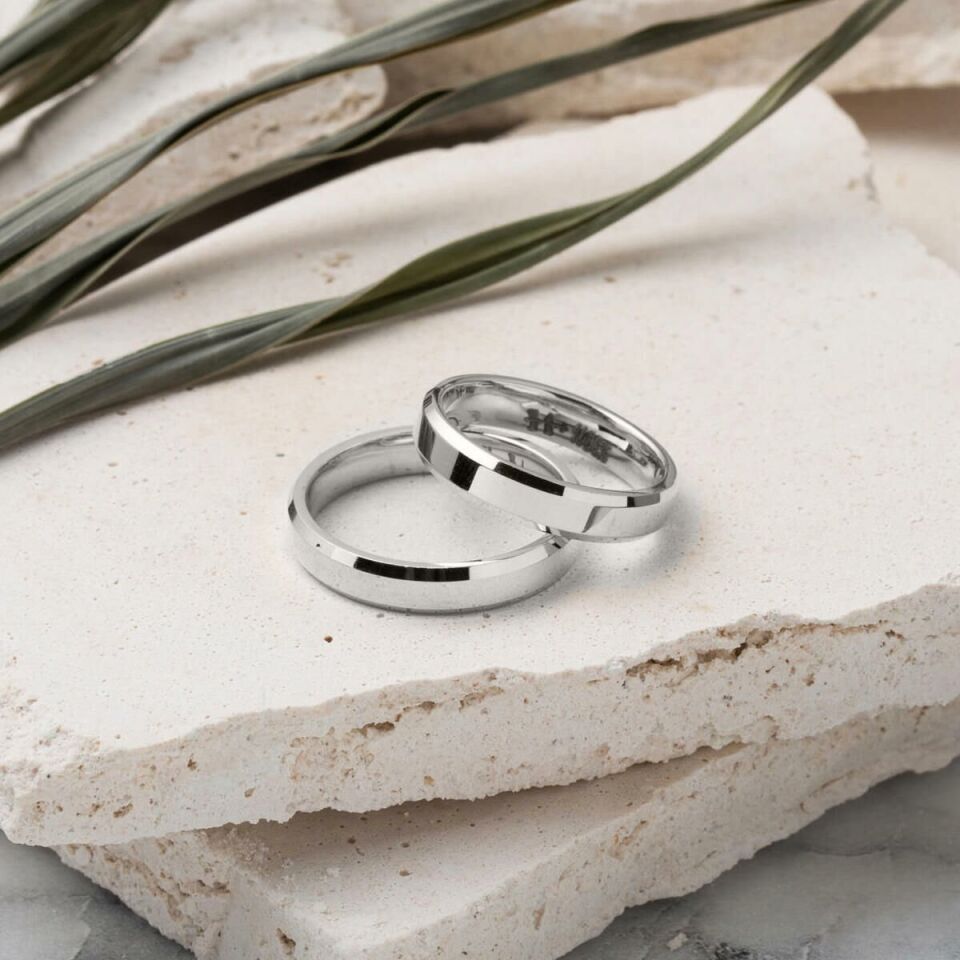 Klasik Köşeli Beyaz Altın 14 Ayar Çift Alyans 4 mm.