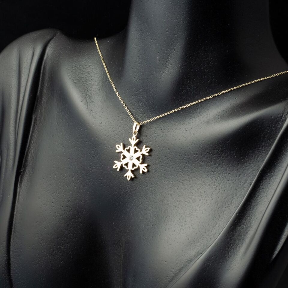 Trend 14 Ayar Altın Kar Tanesi Kolye