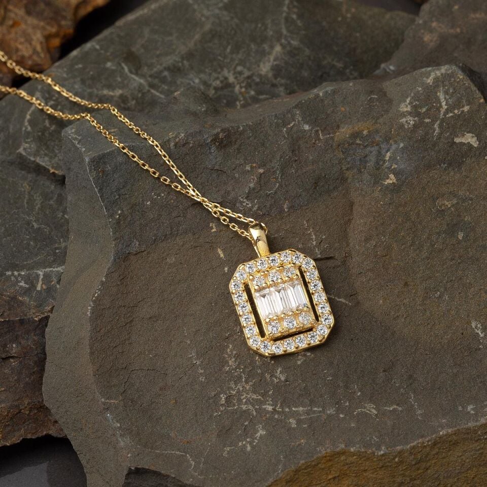 Island Baget Taşlı Altın Kolye