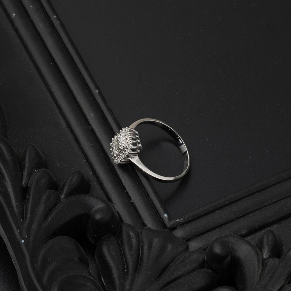 0,20 ct Baget Pırlanta Yüzük