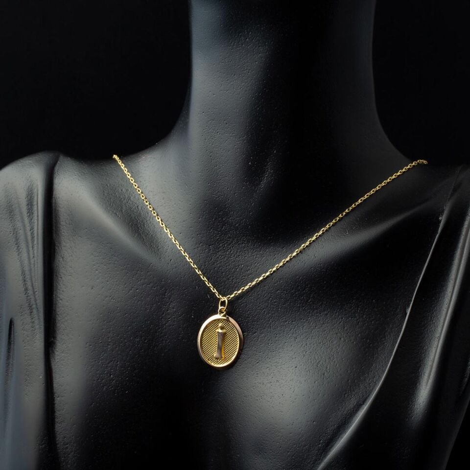 İ Harfi Oval Altın Kolye