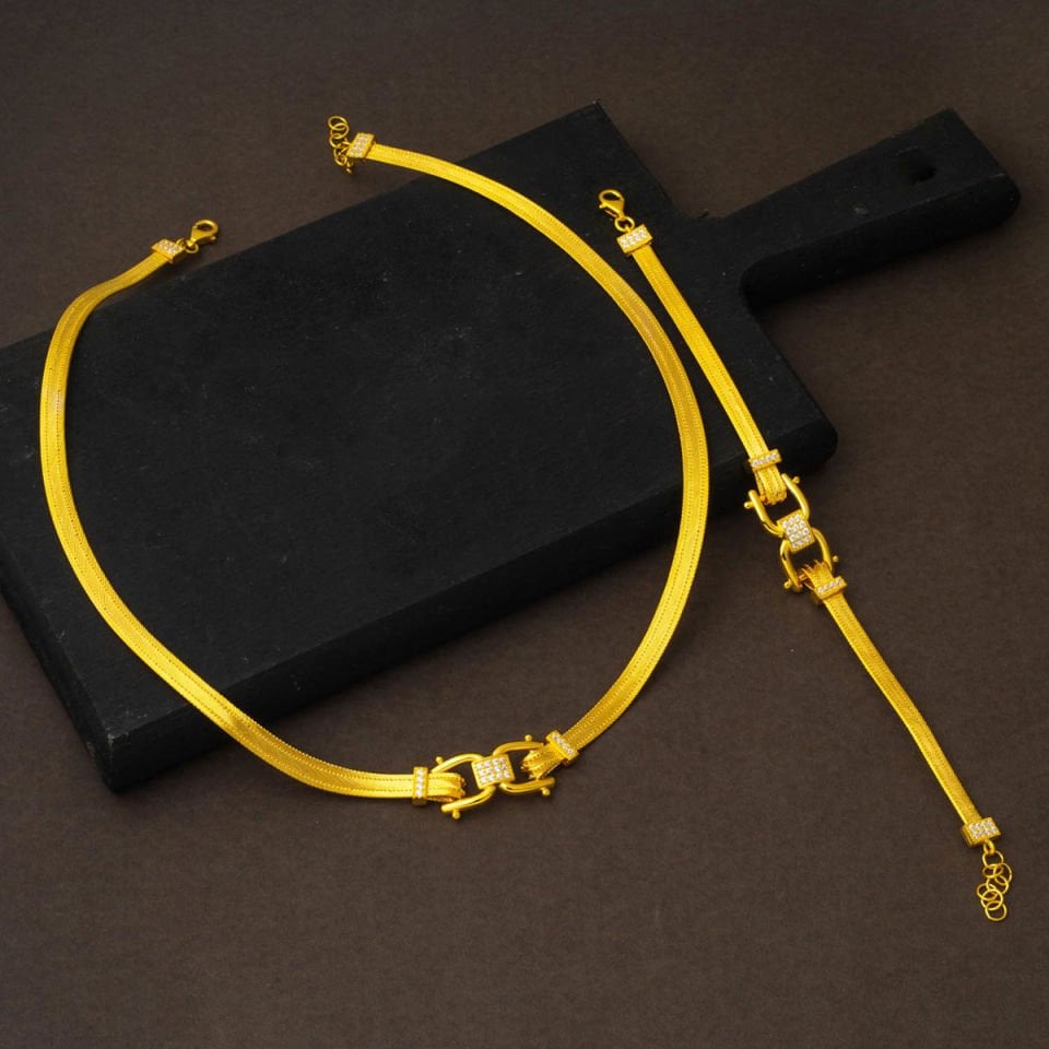 Modern Tasarım 14 Ayar Trabzon Hasır Altın Set Takımı