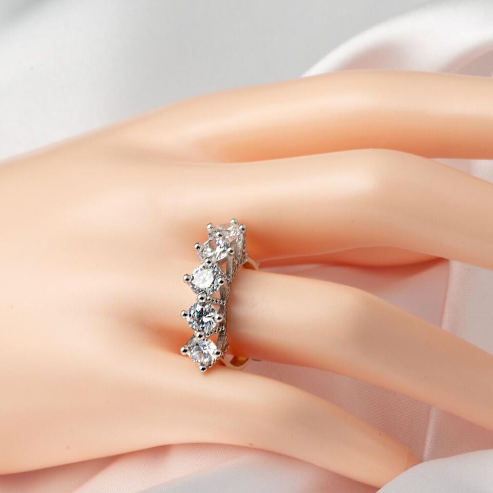 Taç 14 Ayar Beştaş Altın Yüzük