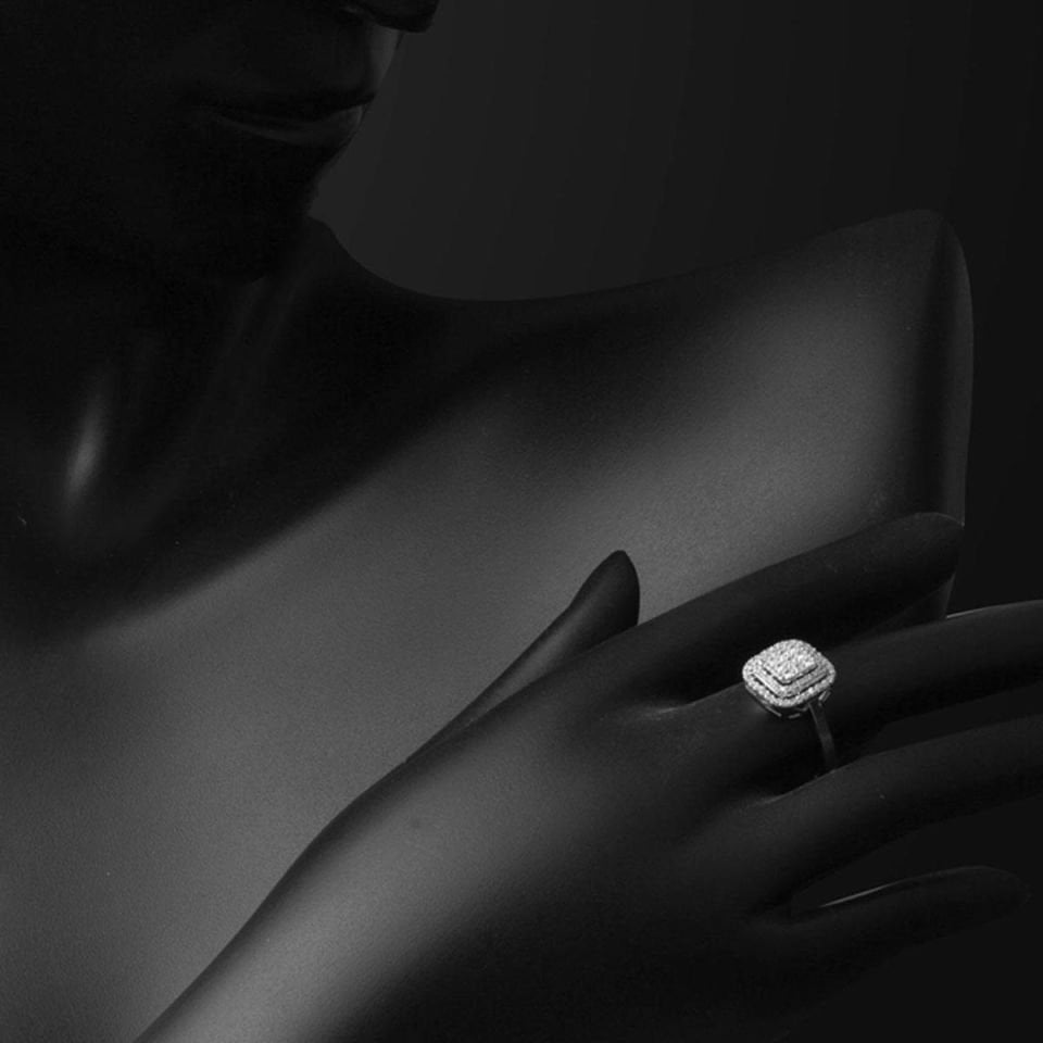 Prenses Baget Model Beyaz Altın Yüzük