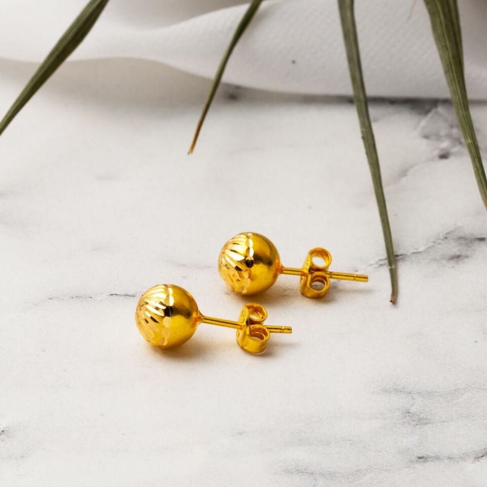 10 mm. Vidalı 22 Ayar Top Altın Küpe
