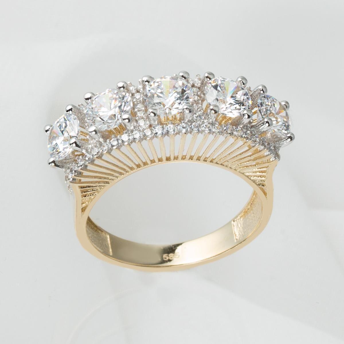 Atria 14 Ayar Altın Beştaş Yüzük