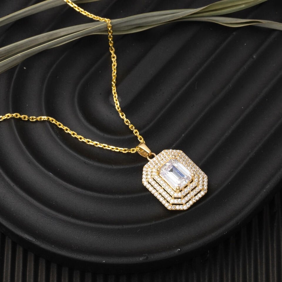 Piramit Baget Altın Kolye 14 Ayar