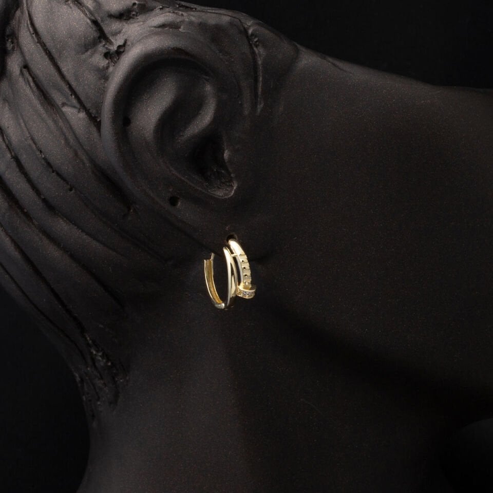 Çivili Altın 14 Ayar Halka Küpe