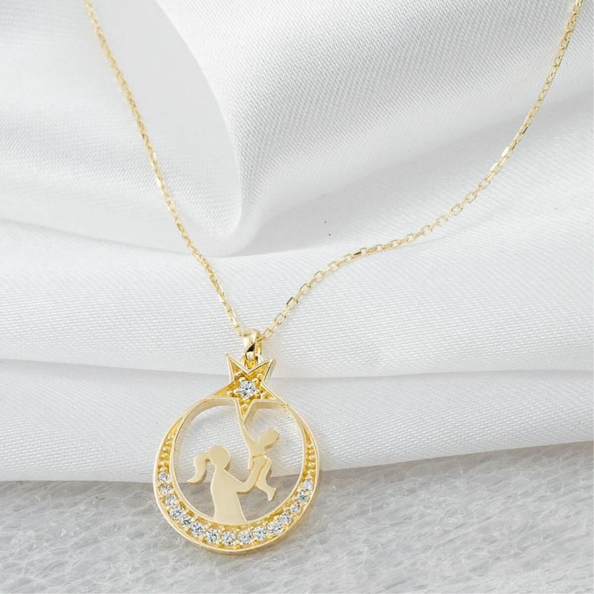 Ay Yıldızlı Anne Bebek 14 Ayar Altın Kolye