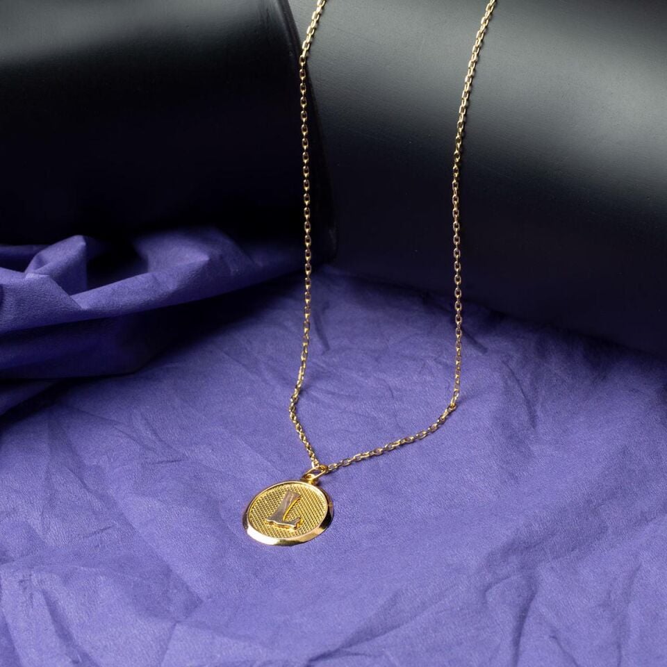 L Harfi Oval Altın Kolye