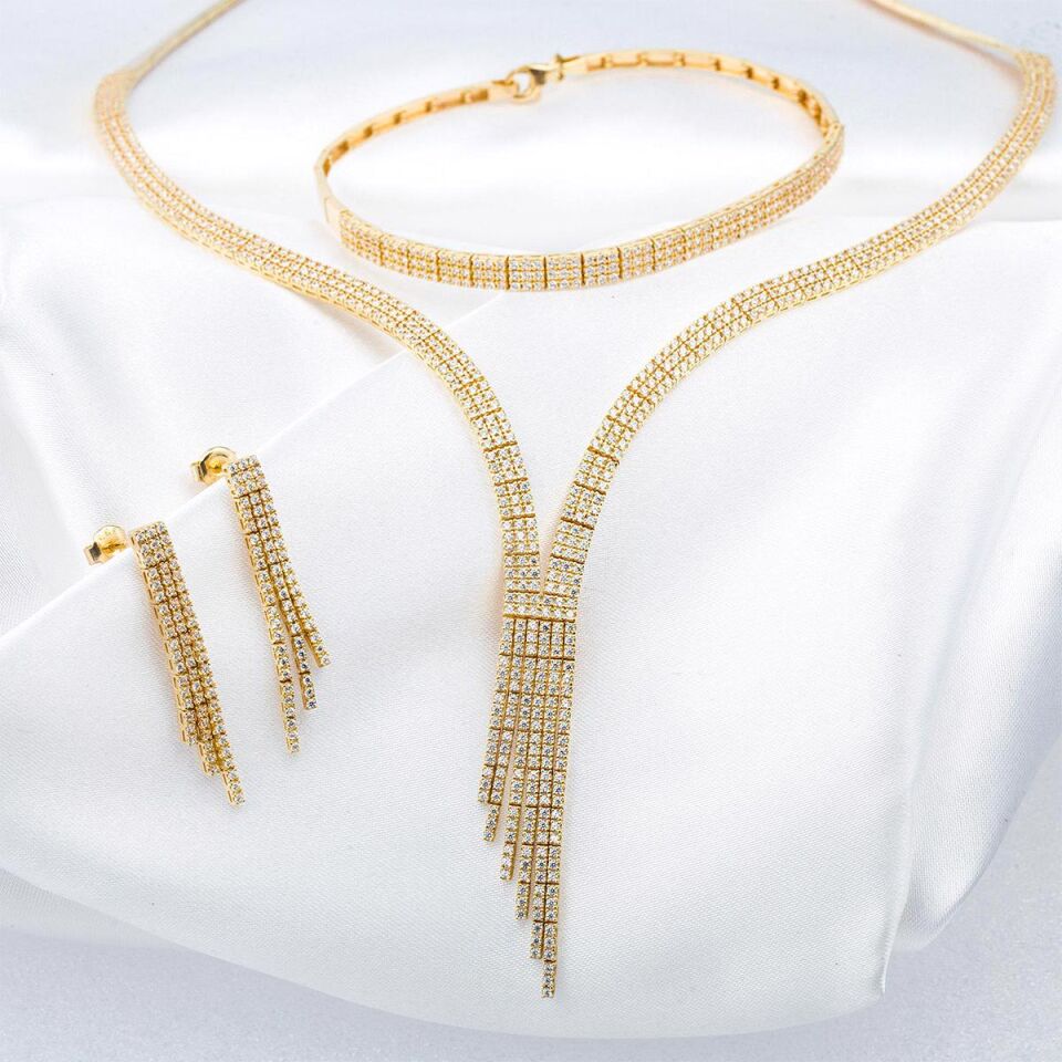 Üç Sıralı Suyolu Altın Takı Seti