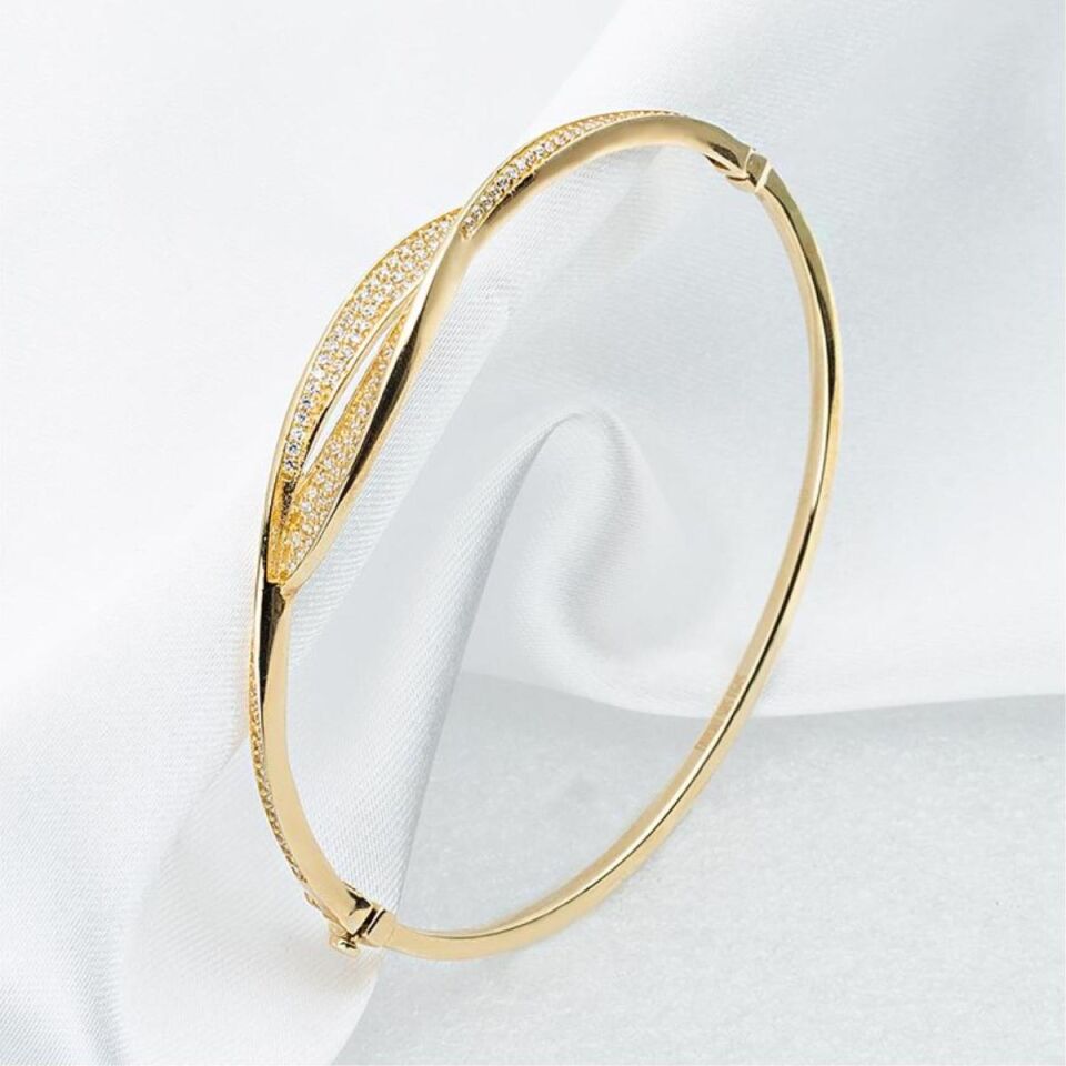 Favori Gold Sıra Taşlı 14 Ayar Altın Bilezik