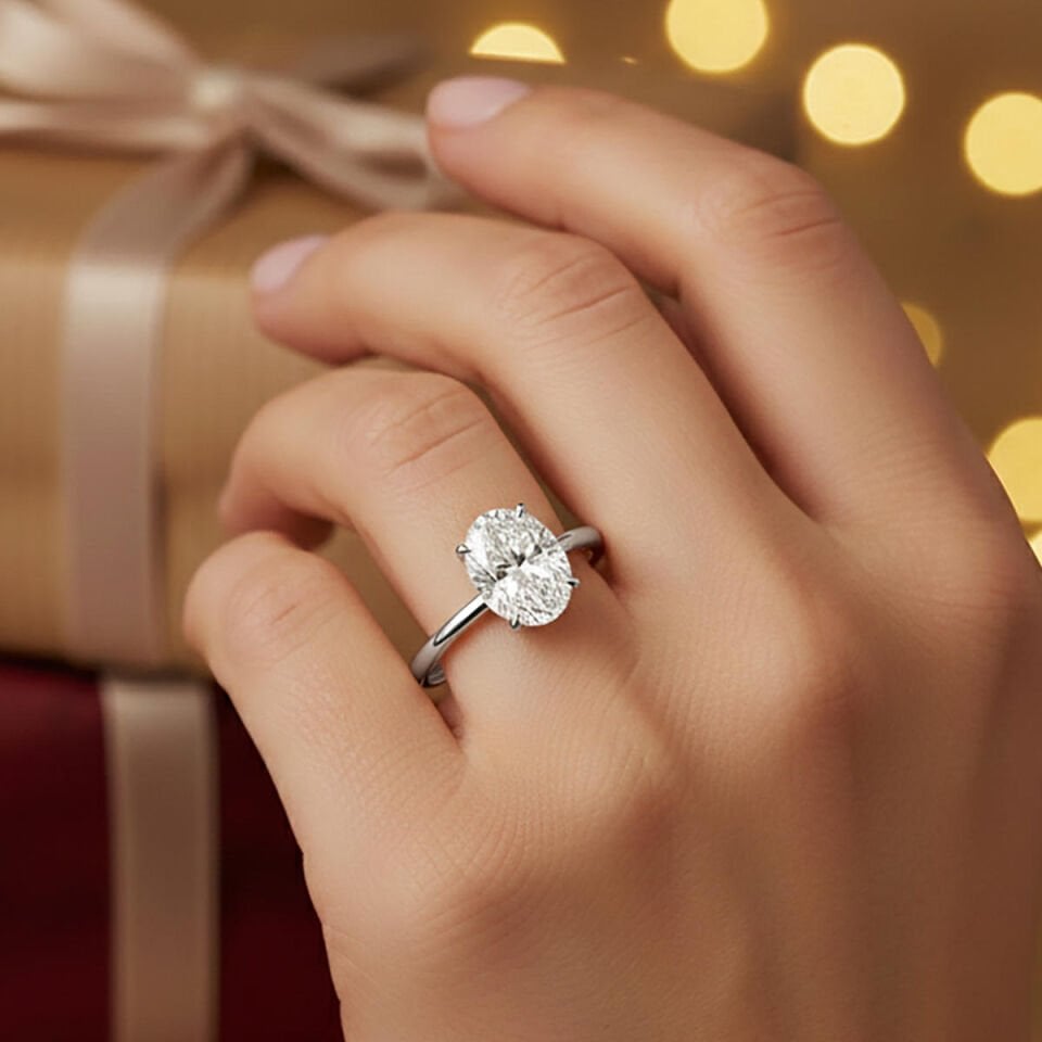 2,00 ct. Oval Mozanit Tektaş Beyaz Altın Yüzük