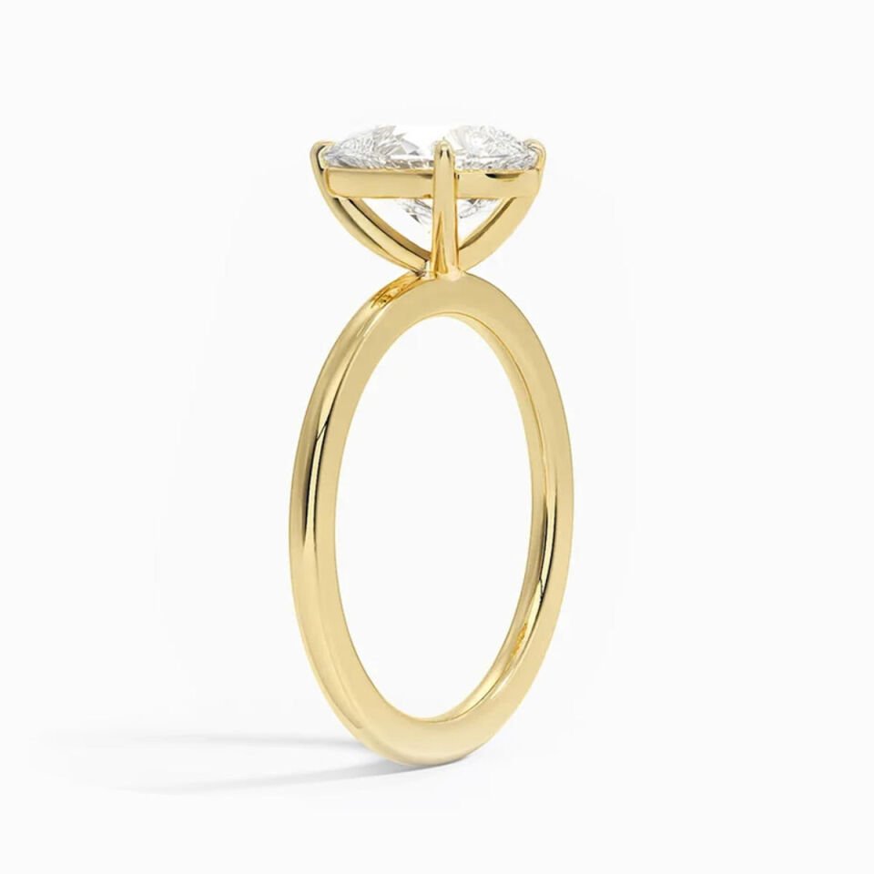 14 Ayar Altın 1 Karat Oval Mozanit Yüzük