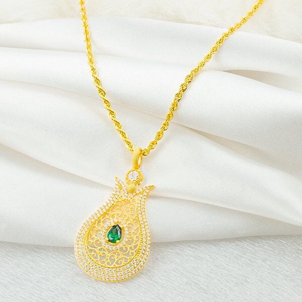 Yeşil Taşlı Telkari Altın Kolye