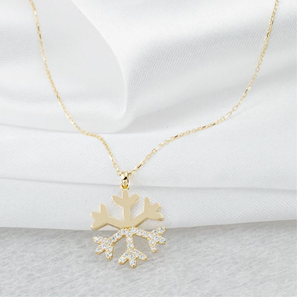 Taşlı Kartanesi 14 Ayar Altın Kolye