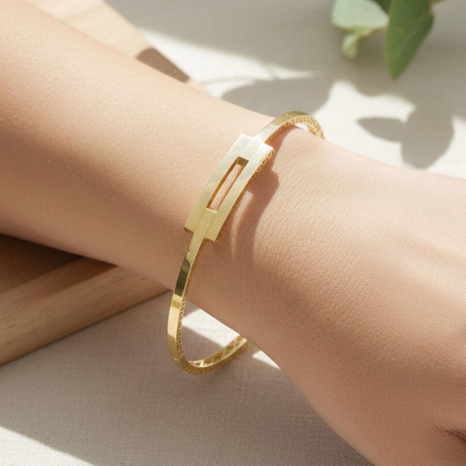 Tekli Kaburga Altın Kelepçe Bilezik