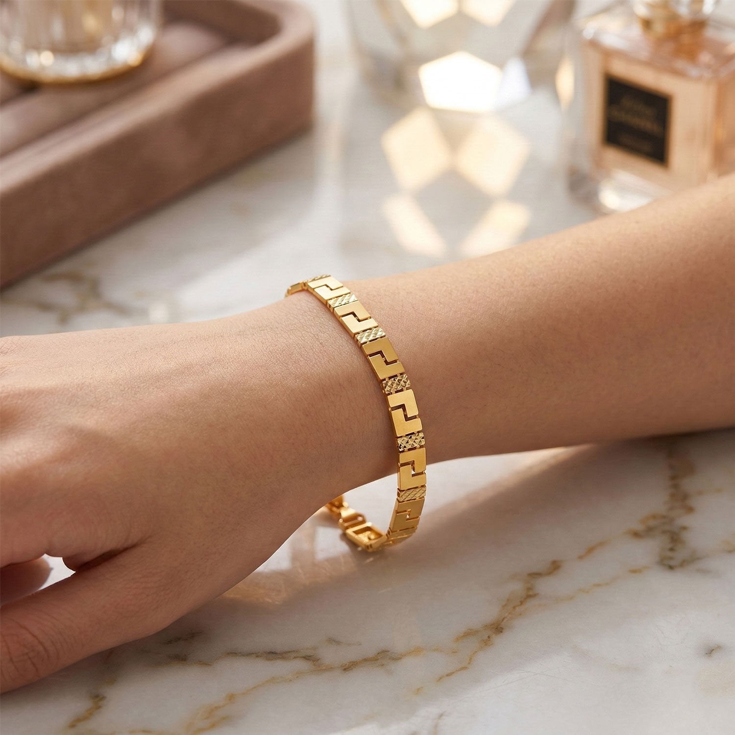 Versage Tarzı 22 Ayar Altın Bileklik