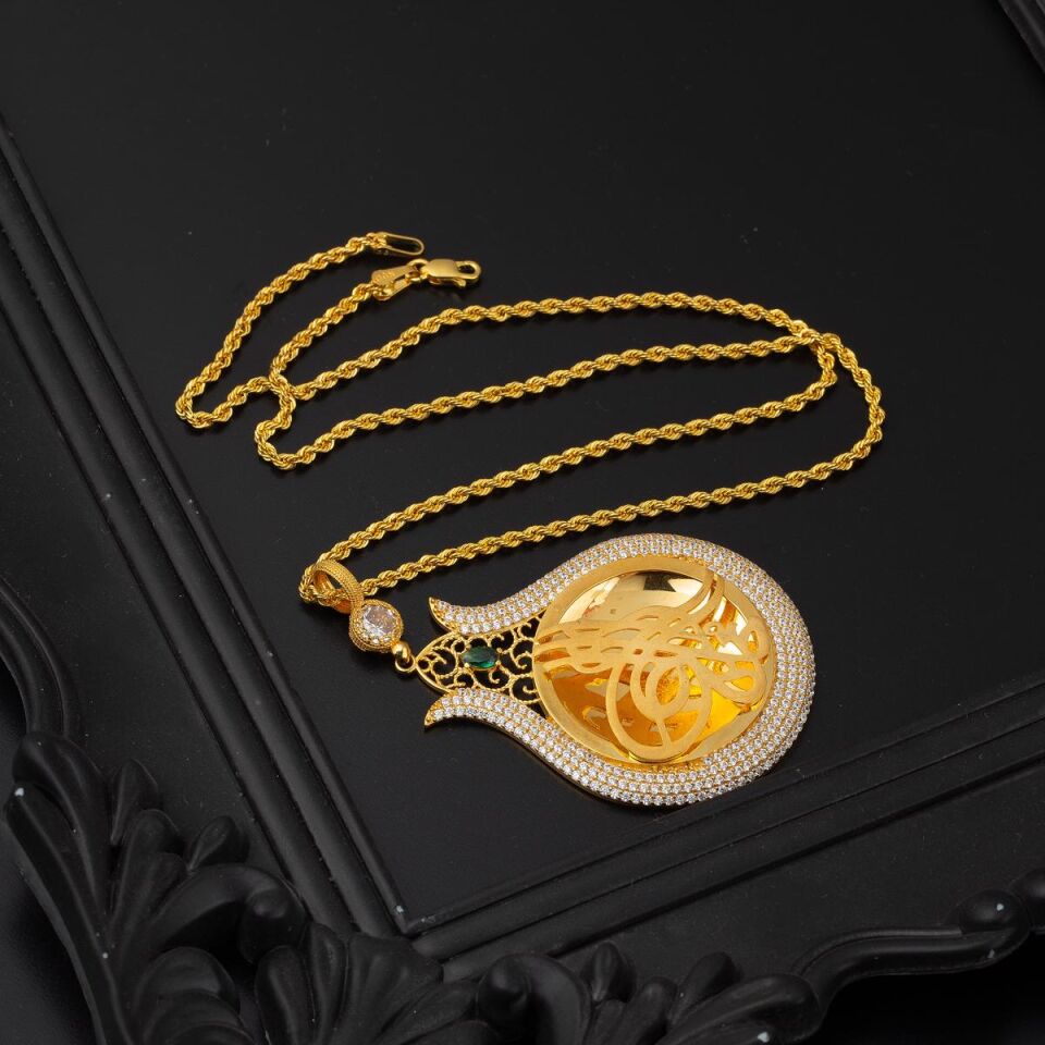 Lale Tuğra Yeşil Taşlı Altın Kolye